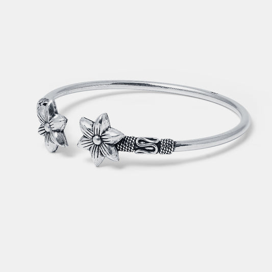Floral Hollowpipe Bangle