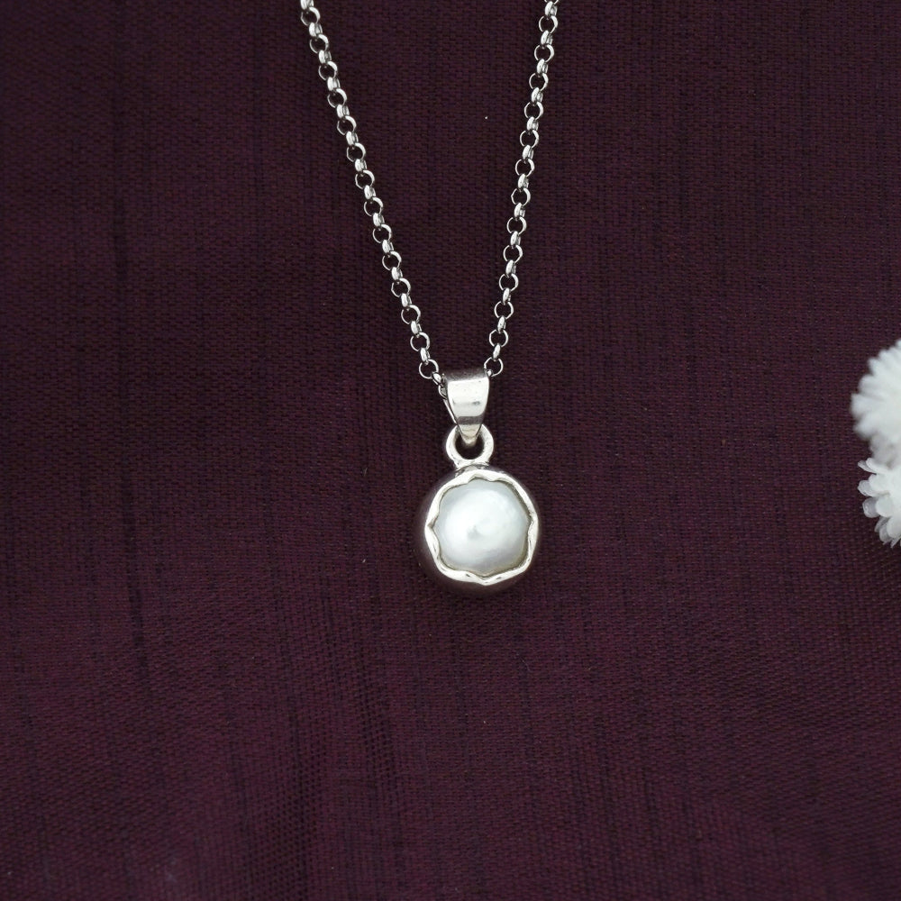 Silver Pearl Pendant