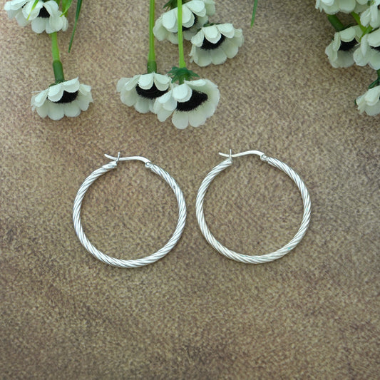 Delicate Rope Hoops