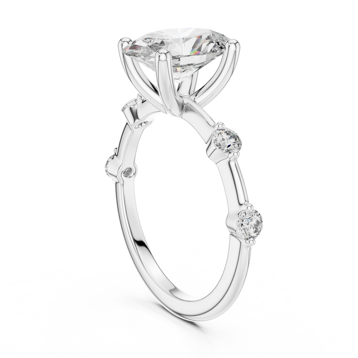 The Amethyste — Oval Trilogy Ring