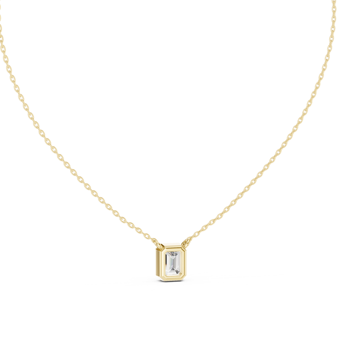 The Ustesia — Emerald Pendant