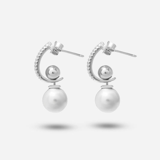 PearlEarring